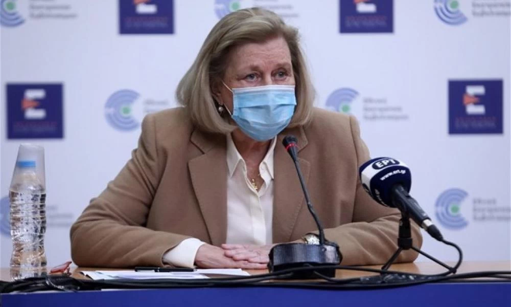 Θεοδωρίδου: "Υποχρεωτικός ο εμβολιασμός σε ομάδες εργαζομένων"